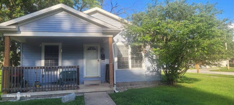 Photo of 1302 N Champaign Street, Champaign, IL 61820 (MLS # 12713673)