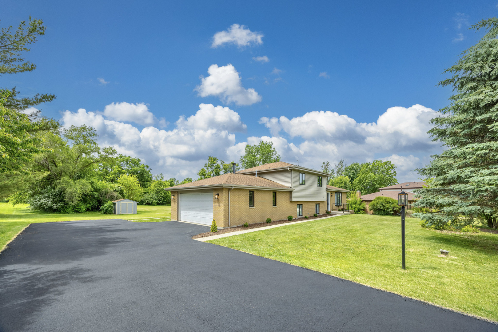 13429 W Glen Entrance Drive