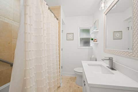 Tiny photo for 518 S See Gwun Avenue, Mount Prospect, IL 60056 (MLS # 12660953)