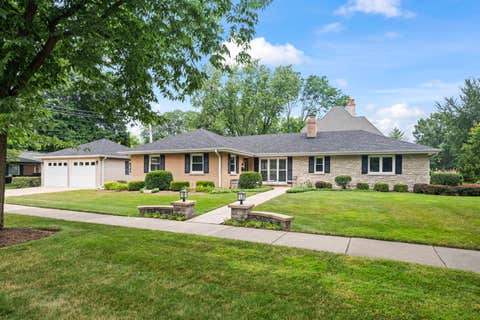 Photo of 518 S See Gwun Avenue, Mount Prospect, IL 60056 (MLS # 12660953)