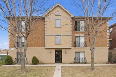 Photo of 3423 Ridgeland Avenue #102, Berwyn, IL 60402 (MLS # 12596594)