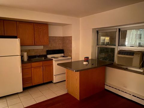 Tiny photo for 4980 N Marine Drive #135, Chicago, IL 60640 (MLS # 12449029)