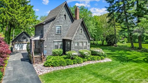 Photo of 335 Arlington Road, Itasca, IL 60143 (MLS # 12518595)