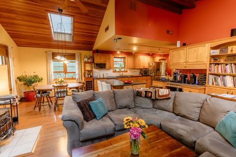 Tiny photo for 101 Beachway Drive, Fox River Grove, IL 60021 (MLS # 12534783)