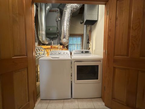 Tiny photo for 101 Beachway Drive, Fox River Grove, IL 60021 (MLS # 12534783)