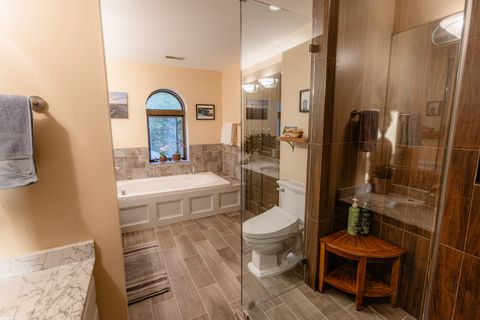 Tiny photo for 101 Beachway Drive, Fox River Grove, IL 60021 (MLS # 12534783)