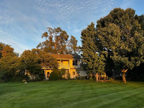 Tiny photo for 101 Beachway Drive, Fox River Grove, IL 60021 (MLS # 12534783)