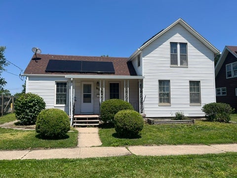 Photo of 610 W Central Boulevard, Kewanee, IL 61443 (MLS # 12625821)