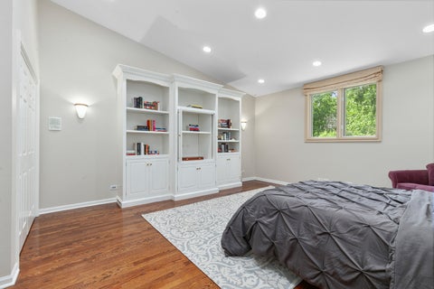 Tiny photo for 1302 Hawthorne Lane #1302, Hinsdale, IL 60521 (MLS # 12752005)