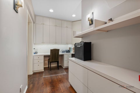 Tiny photo for 1302 Hawthorne Lane #1302, Hinsdale, IL 60521 (MLS # 12752005)