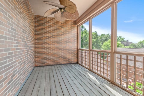 Tiny photo for 1302 Hawthorne Lane #1302, Hinsdale, IL 60521 (MLS # 12752005)