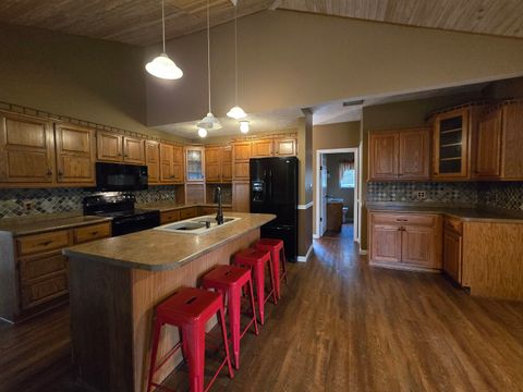 Tiny photo for 210 W Morris Street, Morrison, IL 61270 (MLS # 12648647)