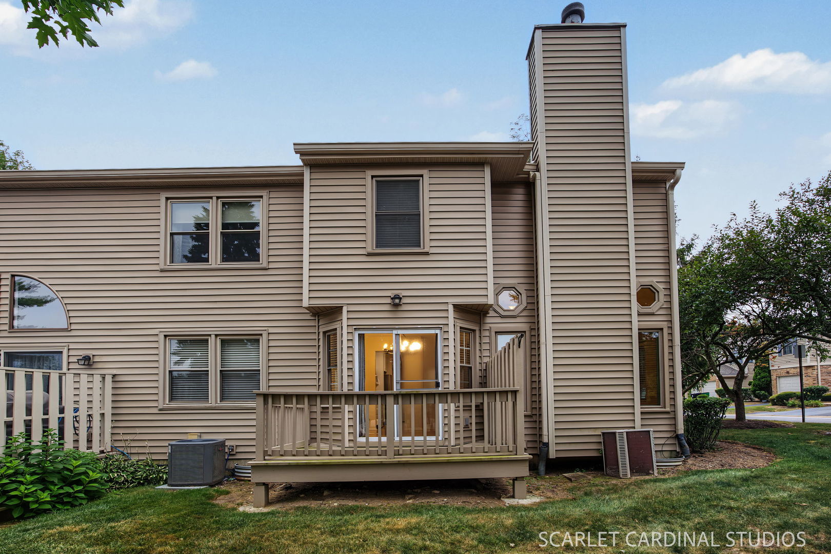 27W194 Emerson Court