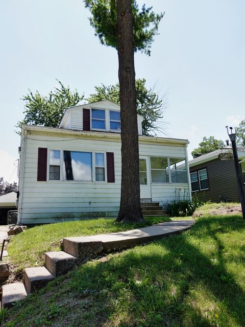 Tiny photo for 2526 23rd Avenue, Rock Island, IL 61201 (MLS # 12690525)