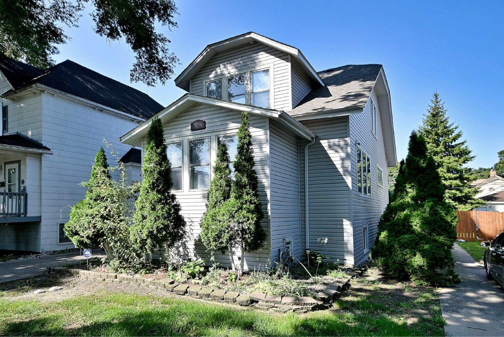2726 S 60th Court