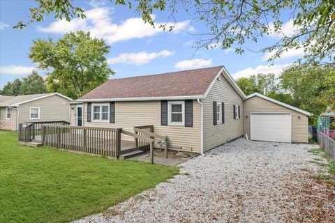 Photo of 1910 Adams Street, Tilton, IL 61833 (MLS # 12482438)