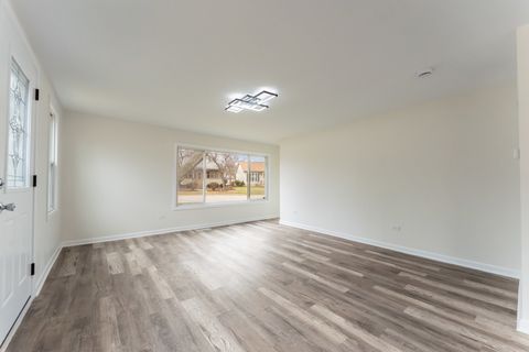 Tiny photo for 142 Jefferson Street, Montgomery, IL 60538 (MLS # 12540587)