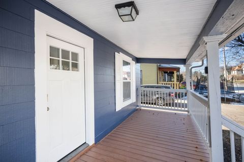 Tiny photo for 1009 Arlington Court, Davenport, IA 52803 (MLS # 12617730)