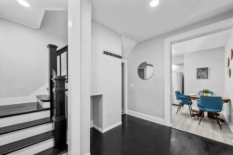 Tiny photo for 1009 Arlington Court, Davenport, IA 52803 (MLS # 12617730)