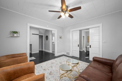 Tiny photo for 1009 Arlington Court, Davenport, IA 52803 (MLS # 12617730)