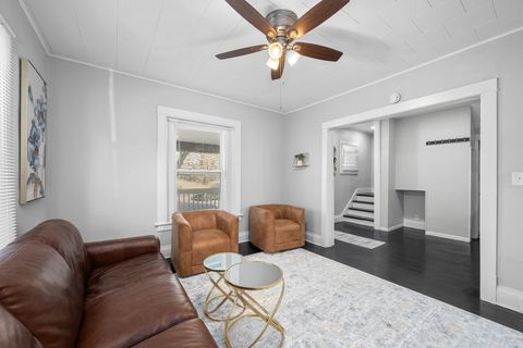 Tiny photo for 1009 Arlington Court, Davenport, IA 52803 (MLS # 12617730)