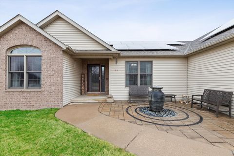 Tiny photo for 1008 W Scott Street, Eldridge, IA 52748 (MLS # 12587837)