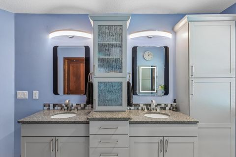 Tiny photo for 1008 W Scott Street, Eldridge, IA 52748 (MLS # 12587837)