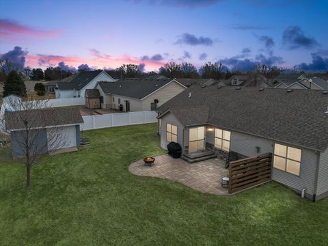 Tiny photo for 1008 W Scott Street, Eldridge, IA 52748 (MLS # 12587837)