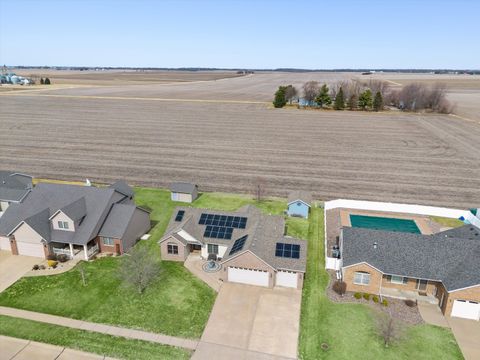 Tiny photo for 1008 W Scott Street, Eldridge, IA 52748 (MLS # 12587837)