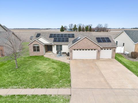Tiny photo for 1008 W Scott Street, Eldridge, IA 52748 (MLS # 12587837)