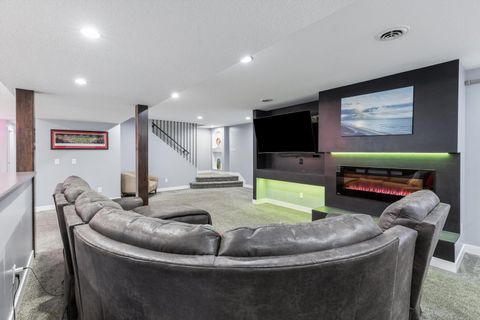 Tiny photo for 1008 W Scott Street, Eldridge, IA 52748 (MLS # 12587837)