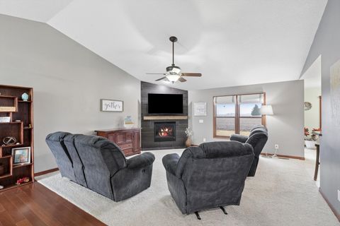 Tiny photo for 1008 W Scott Street, Eldridge, IA 52748 (MLS # 12587837)