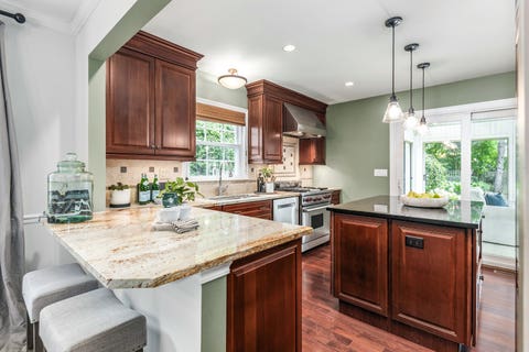Tiny photo for 612 Burning Tree Lane, Naperville, IL 60563 (MLS # 12714850)