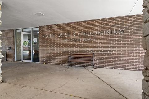 Tiny photo for 1311 S Finley Road #203, Lombard, IL 60148 (MLS # 12597593)