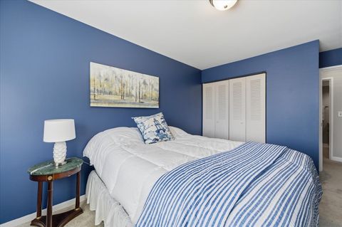 Tiny photo for 1311 S Finley Road #203, Lombard, IL 60148 (MLS # 12597593)