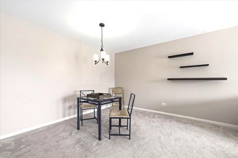 Tiny photo for 1311 S Finley Road #203, Lombard, IL 60148 (MLS # 12597593)