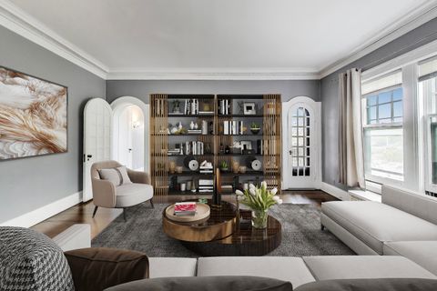 Tiny photo for 1615 E Hyde Park Boulevard #2, Chicago, IL 60615 (MLS # 12594132)