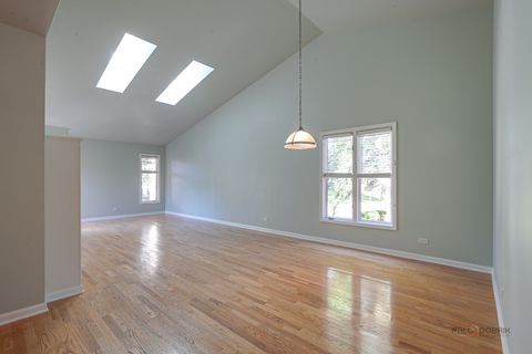 Tiny photo for 1217 Gulfstream Parkway #0, Libertyville, IL 60048 (MLS # 12480975)
