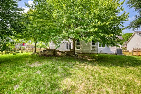 Tiny photo for 2805 Breckenridge Circle, Aurora, IL 60504 (MLS # 12708387)