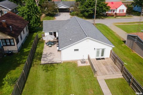 Tiny photo for 905 N GRANITE Street, Marion, IL 62959 (MLS # EB458746)