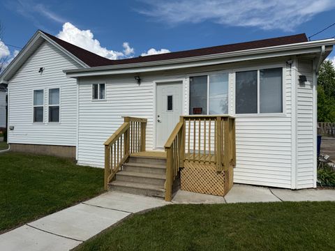 Tiny photo for 1536 & 1546 La Harpe Street, Lasalle, IL 61301 (MLS # 12363977)