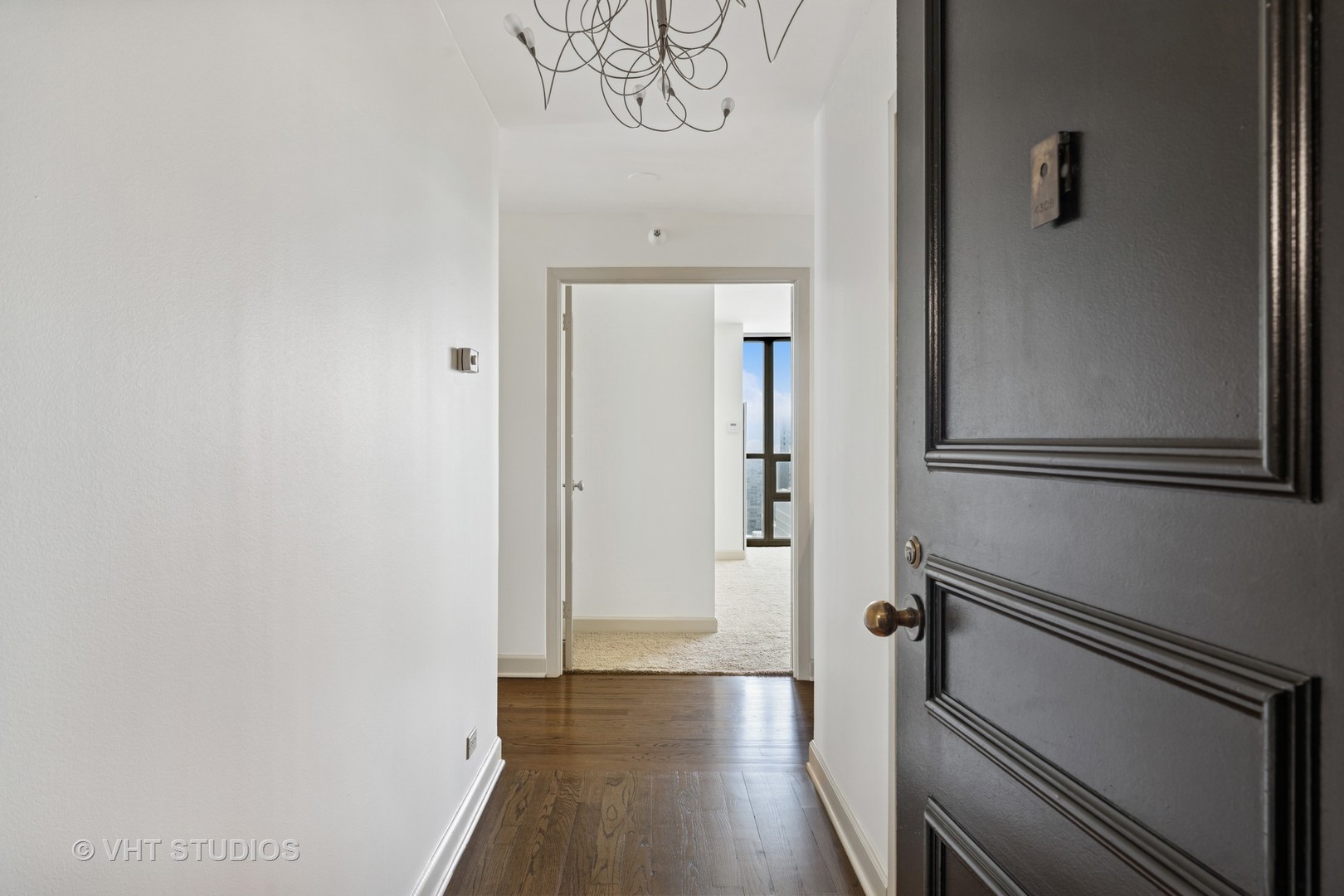 10 E Ontario Street 4308
