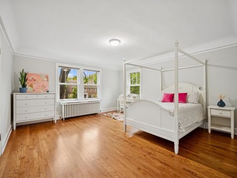 Tiny photo for 736 Central Street, Evanston, IL 60201 (MLS # 12516157)