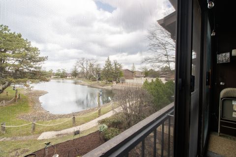 Tiny photo for 107 65th Lake Drive #202, Westmont, IL 60559 (MLS # 12501358)