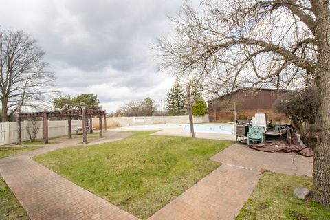 Tiny photo for 107 65th Lake Drive #202, Westmont, IL 60559 (MLS # 12501358)