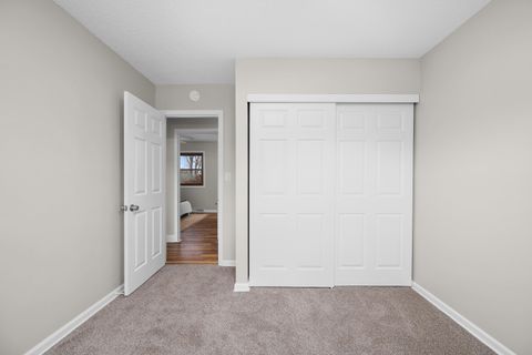 Tiny photo for 4723 Western Avenue, Davenport, IA 52806 (MLS # 100000045)