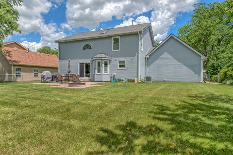 Tiny photo for 1094 Oak Wood Drive, Carol Stream, IL 60188 (MLS # 12680981)