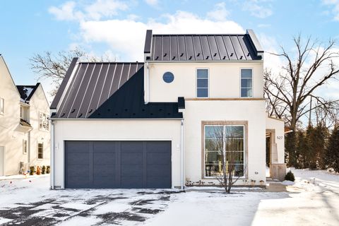 Photo of 527 Kensington Court, Hinsdale, IL 60521 (MLS # 12547997)