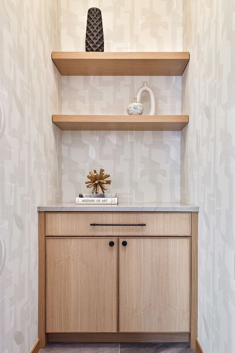 Tiny photo for 527 Kensington Court, Hinsdale, IL 60521 (MLS # 12547997)