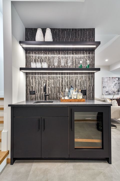 Tiny photo for 527 Kensington Court, Hinsdale, IL 60521 (MLS # 12547997)